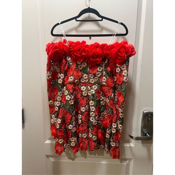 Elliatt Roselyn Long Sleeve Dress In Red wedding  birthday Vibe size S NWT $615 - Picture 4 of 6